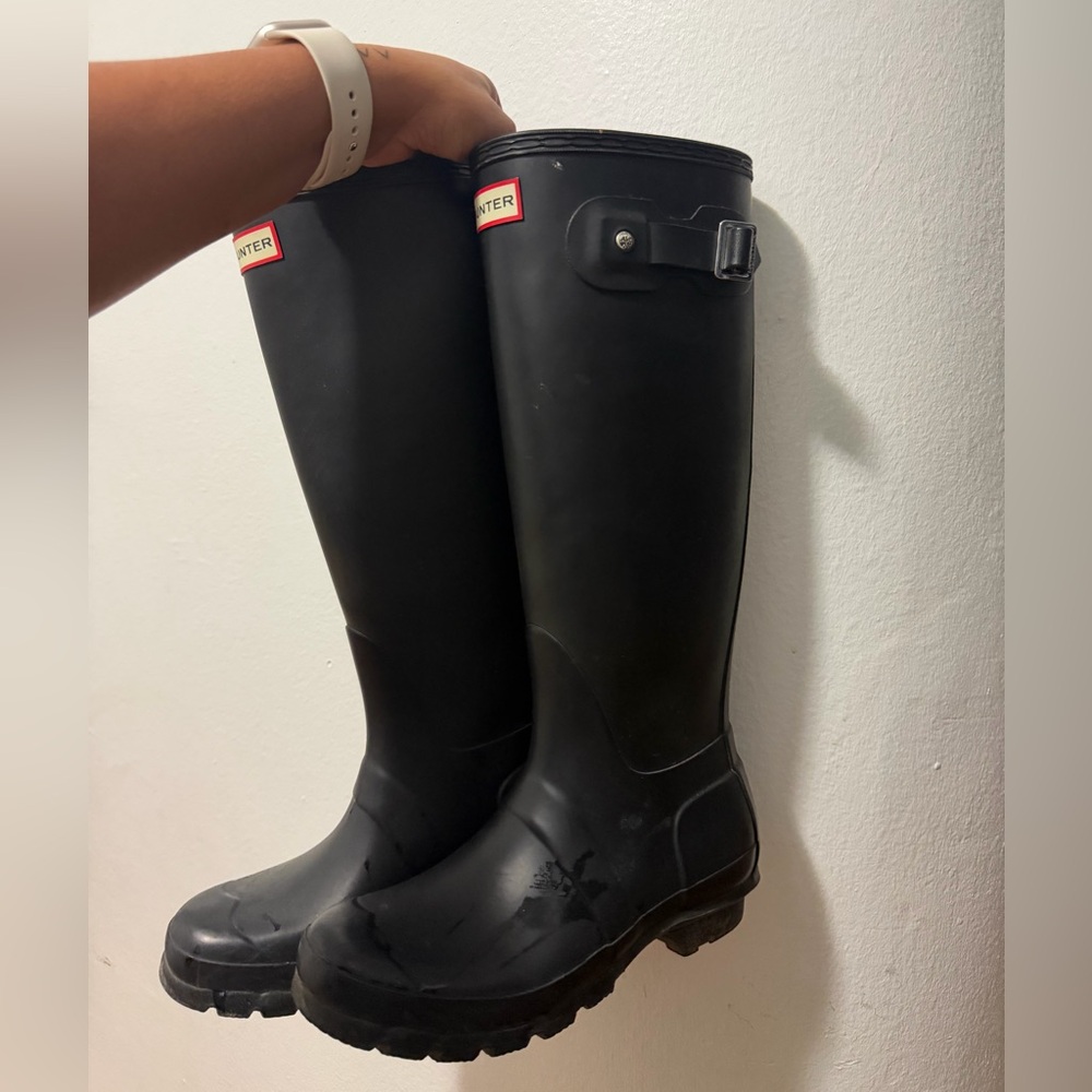 Hunter Black Tall Adjustable-Top Rain Boots with Winter sock insert